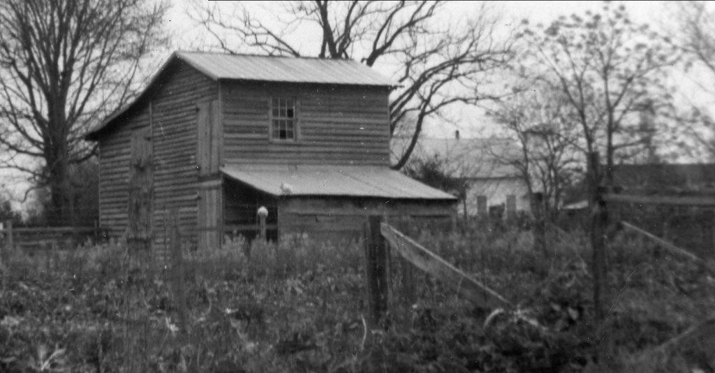 Capt Ed Tarkington Barn Behind house Main St 1953